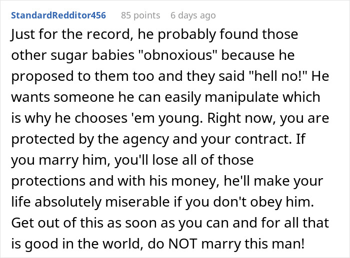 A Reddit comment warning a woman about risks of accepting a sugar daddy's marriage proposal.