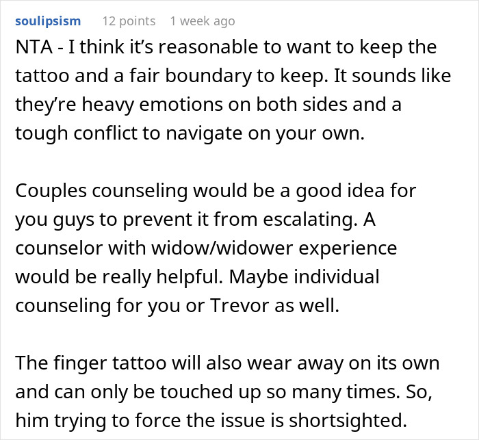 Discussion on a forum about keeping a late husband's tattoo, suggesting counseling for managing relationship emotions.