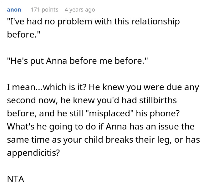 Reddit comment discussing a husband prioritizing his female friend over his wife's childbirth.