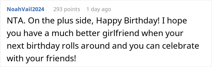 Reddit comment discussing a birthday dinner disagreement with a girlfriend.