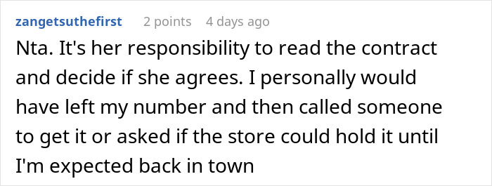 A Reddit comment discussing a student's laptop being sold after 9 months of no pickup.