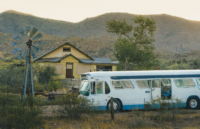 How I Captured Human Connection Through 16 Photos Of Route 66