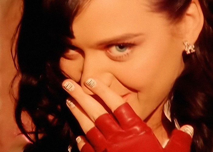 Katy Perry Just Launched Her Tour And Became An Internet Laughing Stock Immediately After