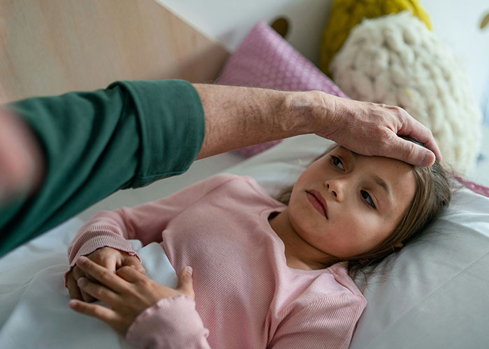 “My Stepmom Is Two Hours Older Than Me”: 30 Wild Family Stories That Sound Made Up