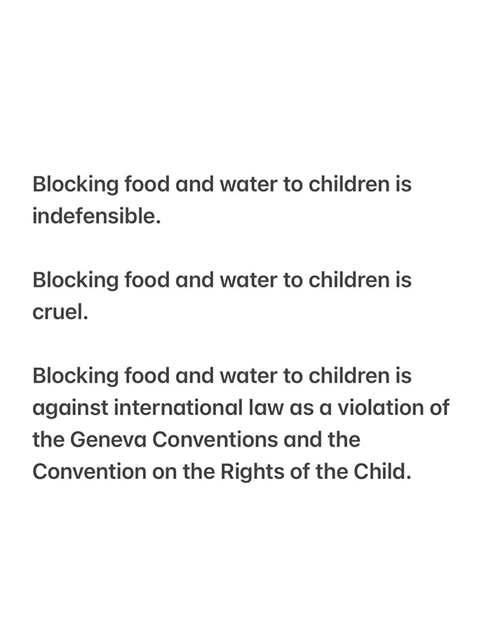 Text on legal and moral issues about blocking food for children, highlighting international laws.