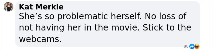 Comment criticizing streamer amid Minecraft and Jason Momoa controversy.