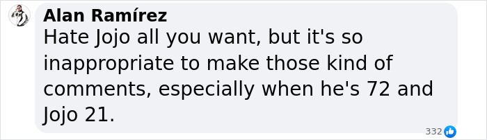 Alan Ram&iacute;rez comments on inappropriate jokes by Mickey Rourke about JoJo Siwa, highlighting their age difference.