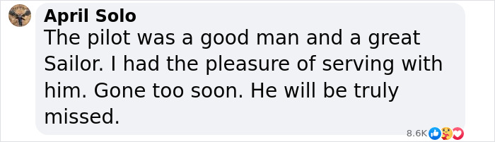 Memorial message for former Navy SEAL pilot in Hudson River crash.