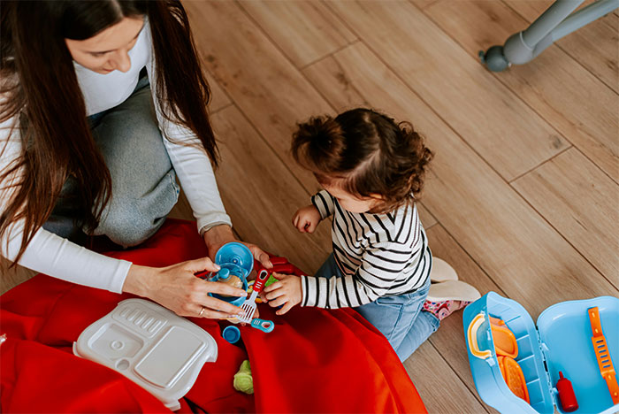 Stepmom Makes 18YO Watch Her Baby Because She Doesn’t Pay Rent, Gets A Reality Check Stepmom Makes 18YO Watch Her Baby Because She Doesn’t Pay Rent, Gets A Reality Check