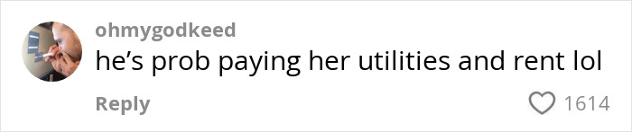 Comment discussing roommate's boyfriend paying rent; seeks advice online.