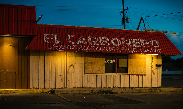 How I Captured Human Connection Through 16 Photos Of Route 66