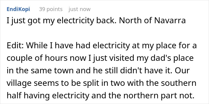 User comment discussing partial electricity restoration in Navarra amid a major blackout affecting millions across Europe.