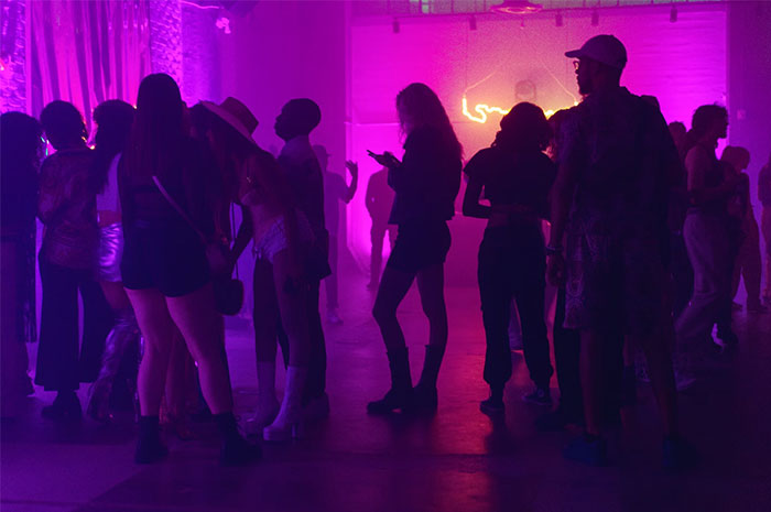 40 Brutal Stories Of Friendships That Ended In The Most Unhinged Ways