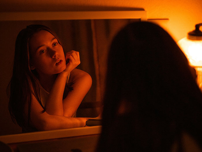 Woman Devastated After Accidentally Getting A Nasty Text From A Friend She Wasn&rsquo;t Supposed To Get