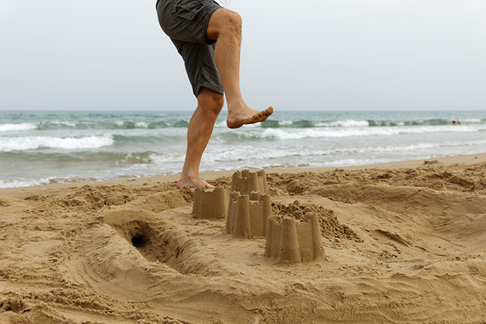 Teen Kicks Down Kid&rsquo;s Sand Castle, Instantly Regrets It As They Saw It Coming This Time