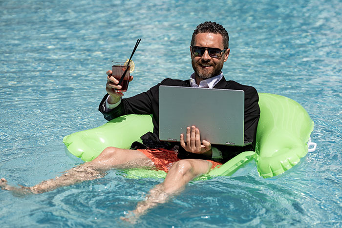 &ldquo;The Four Were Arrested&rdquo;: Entitled Family Invades Private Pool, Is Shocked By Jail Time