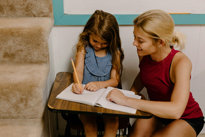 &ldquo;She Definitely Owes Me&rdquo;: Mom Won&rsquo;t Pick Her Kid Up From Friend&rsquo;s House, Has To Pay For Damages