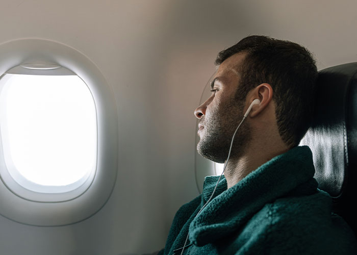 50 Travelling Dramas That Happened Because People Just Can’t Sit In Their Assigned Seats