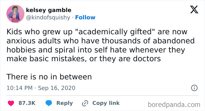 Tweet about anxieties and self-doubt faced by future doctors, reflecting accurate medical school memes.