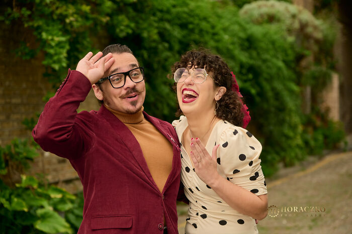 A Stylish London Engagement Photoshoot In Notting Hill (23 Pics)