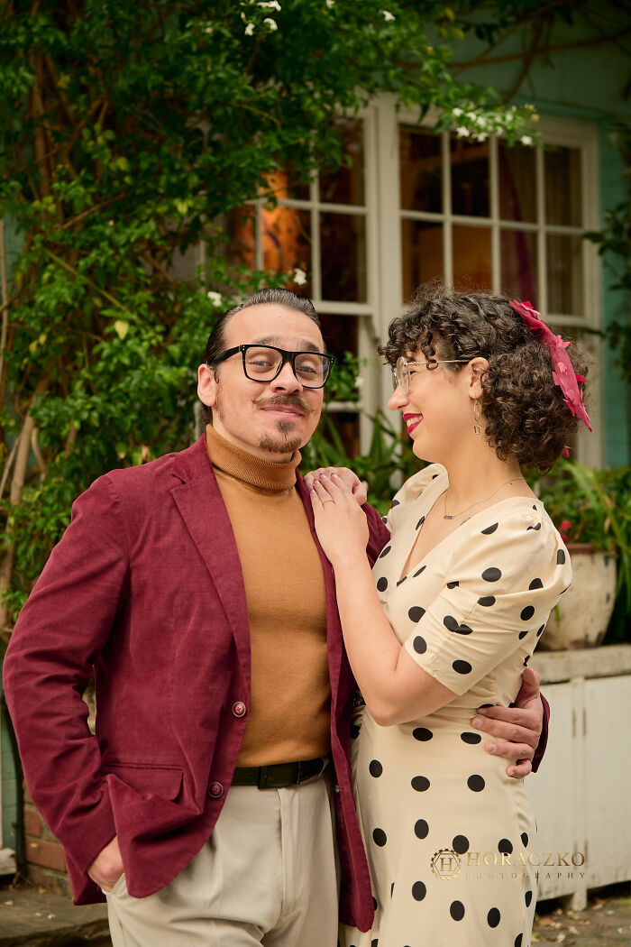 A Stylish London Engagement Photoshoot In Notting Hill (23 Pics)