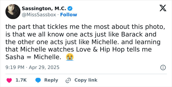 Tweet from Sassington, M.C. reflecting on Sasha Obama’s resemblance to Michelle and family dynamics after divorce rumors. Tweet from Sassington, M.C. reflecting on Sasha Obama’s resemblance to Michelle and family dynamics after divorce rumors.