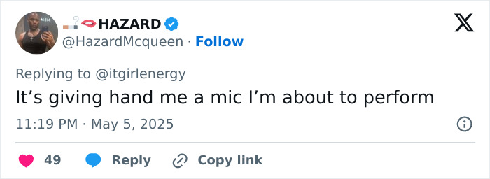 Twitter post by user HazardMcqueen reacting to Sabrina Carpenter&rsquo;s pantless outfits at Met Gala 2025 with a humorous comment.