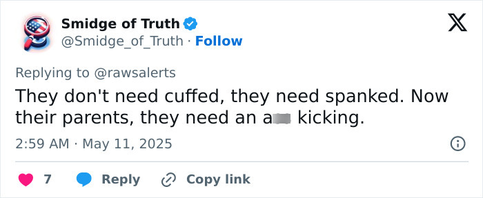 Screenshot of a tweet discussing cops opening fire on little boys in Minecraft and Star Wars pajamas after refusing to drop a weapon. Screenshot of a tweet discussing cops opening fire on little boys in Minecraft and Star Wars pajamas after refusing to drop a weapon.