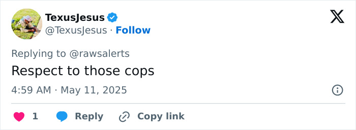Screenshot of a tweet praising cops related to an incident involving boys in Minecraft and Star Wars pajamas refusing to drop weapon. Screenshot of a tweet praising cops related to an incident involving boys in Minecraft and Star Wars pajamas refusing to drop weapon.