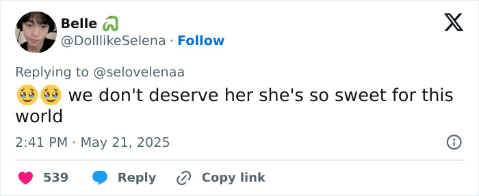 Tweet expressing admiration for Selena Gomez quietly supporting Hailey Bieber after Justin's Vogue remark.