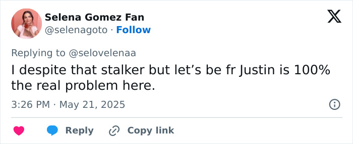 Tweet screenshot showing a Selena Gomez fan discussing Justin Bieber amid Turning Into Kanye and Hailey Bieber support.