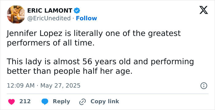 Tweet praising Jennifer Lopez as a top performer, highlighting her age and talent amid AMAs lesbian kiss controversy.