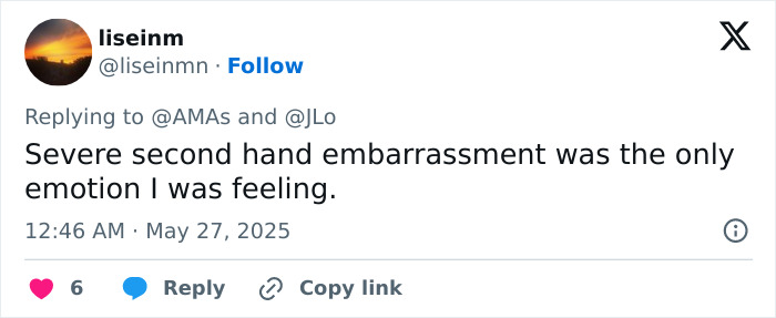 Screenshot of a Twitter user expressing secondhand embarrassment over Jennifer Lopez&rsquo;s lesbian kiss at the AMAs.