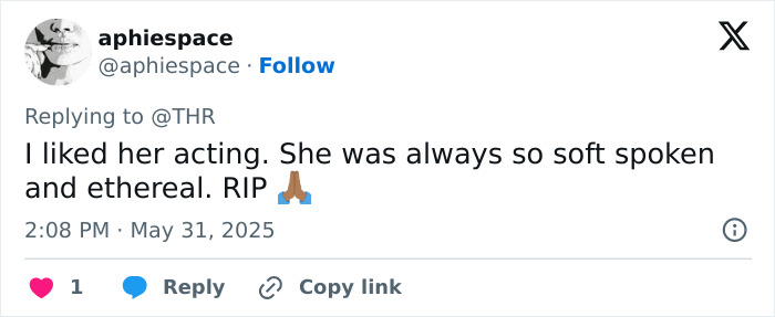 Tweet praising the acting of Desperate Housewives and Young Sheldon actress, expressing RIP and sympathy at her passing.