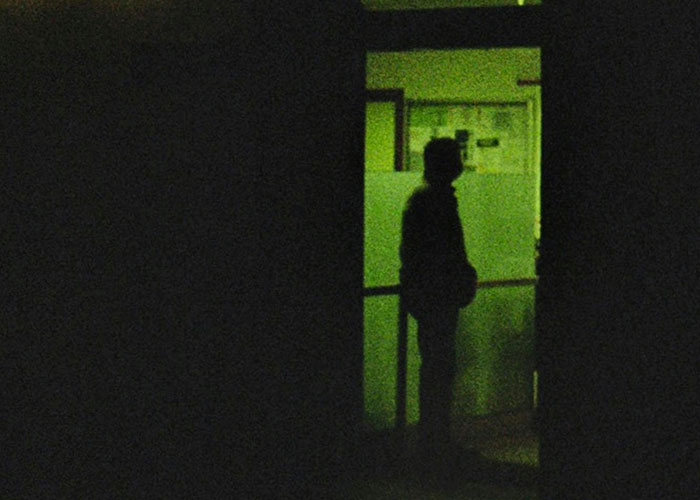 “We Need To Leave… Now”: 40 Heart-Pounding Moments When Gut Instinct Meant Everything