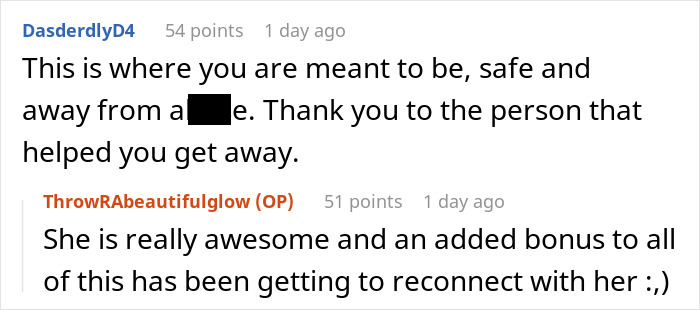 Reddit users discussing woman suspecting boyfriend messes with her toothbrush before dumping him after internet advice.