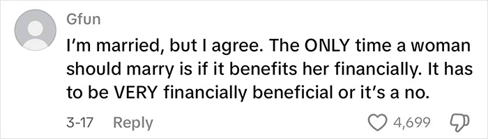 Comment by Gfun agreeing with a woman who begged others not to get married unless financially beneficial in a viral clip.