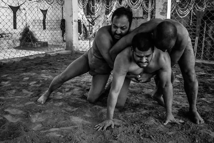 Kushti: Traditional Indian Mud Wrestling (10 Pics)