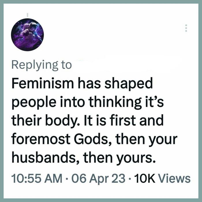 Tweet showing a sexist opinion about feminism and women’s bodies, illustrating men expressing sexist views online.