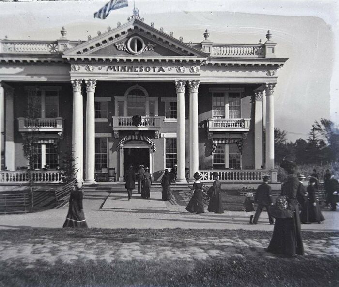 People share found photos of a historic Minnesota building with individuals dressed in early 20th century clothing.