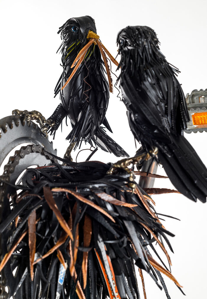 I Turn Discarded Bike Parts, Tubes, And Tires Into Sculptures I Turn Discarded Bike Parts, Tubes, And Tires Into Sculptures