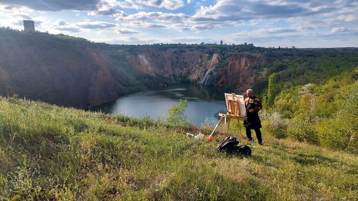 From Chaos To Canvas: How A Spontaneous Art Journey Became An Unforgettable Adventure