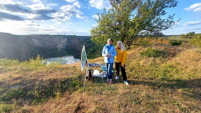 From Chaos To Canvas: How A Spontaneous Art Journey Became An Unforgettable Adventure