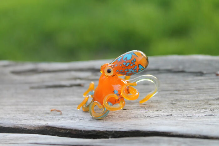 I Made Glass Frog And Octopus Figurines That Hang On Glass