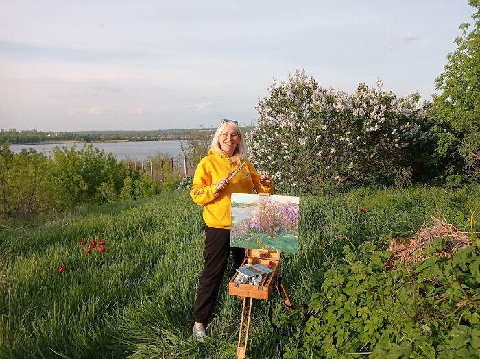 Painting Above The Blossoms: My Spring Plein Air Journey In Ukraine (7 Pics)