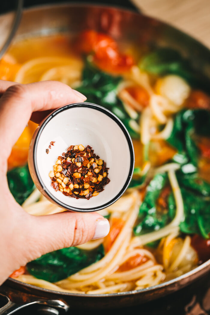 Meghan Markle&rsquo;s Viral One-Pot Pasta Gets A Cozy Homemade Makeover