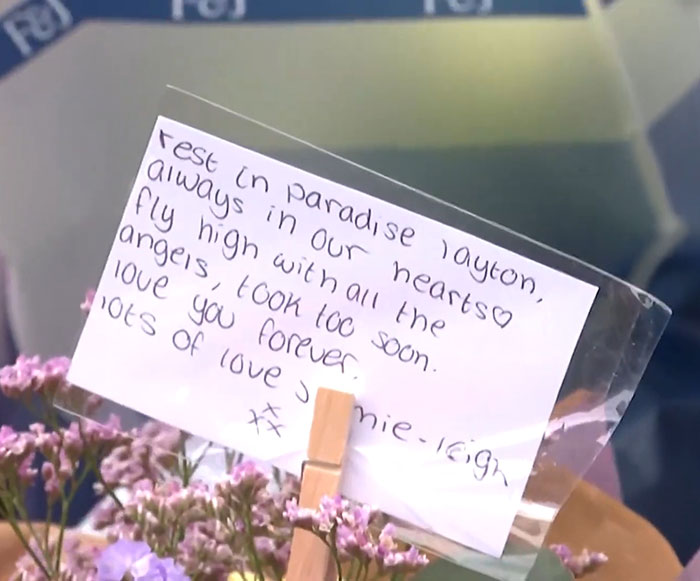 Handwritten condolence note for a missing boy found in industrial park fire, related to 14 children arrested case. Handwritten condolence note for a missing boy found in industrial park fire, related to 14 children arrested case.