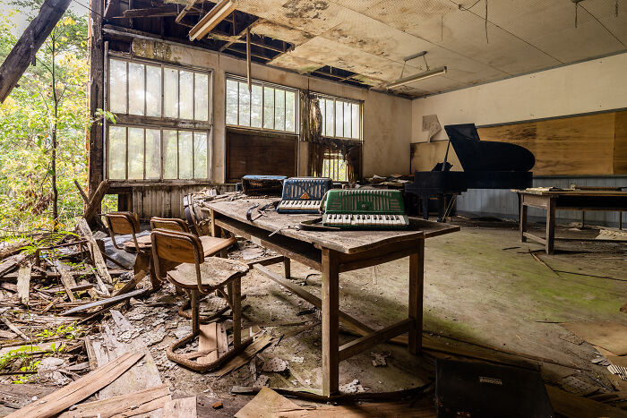 Requiem Pour Pianos 158