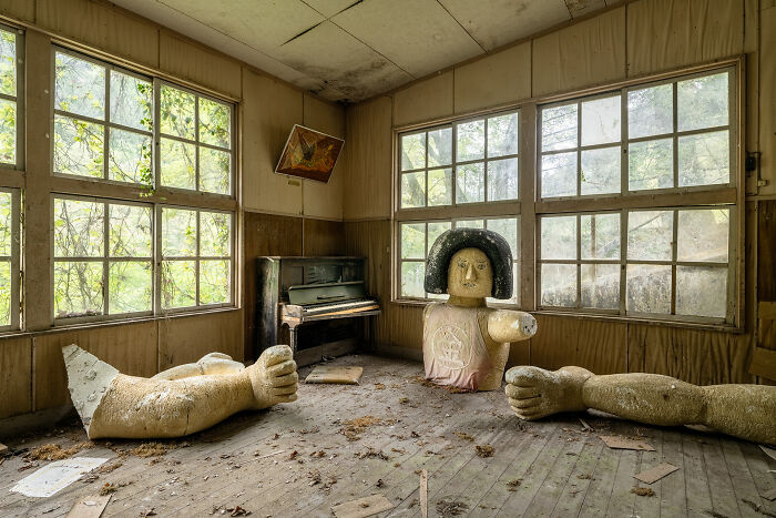 Requiem Pour Pianos 165