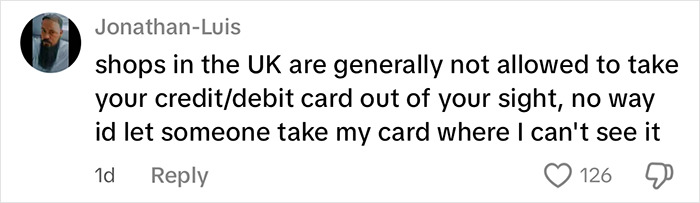 Comment from an American woman in the UK discussing British views on US habits and credit card etiquette.